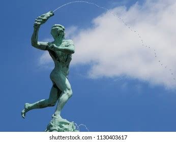 Greenish Bronze Statue Naked Man Throwing Stock Photo Shutterstock