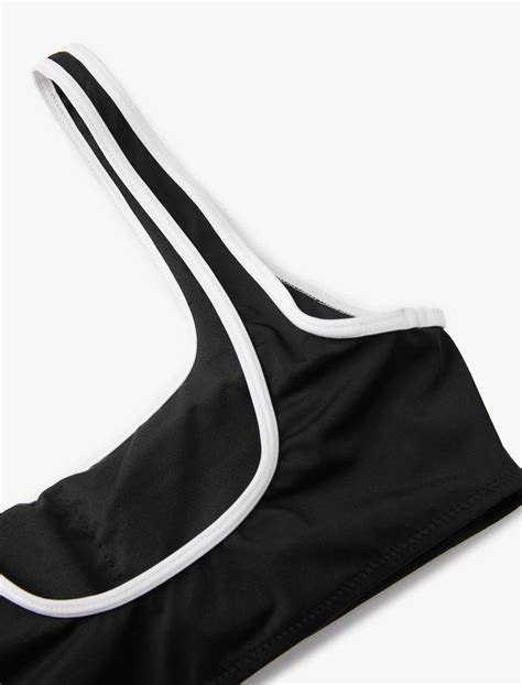 Siyah Kadın Kare Yaka Bikini Üstü Kalın Askılı Biye Detaylı SAK MM Koton