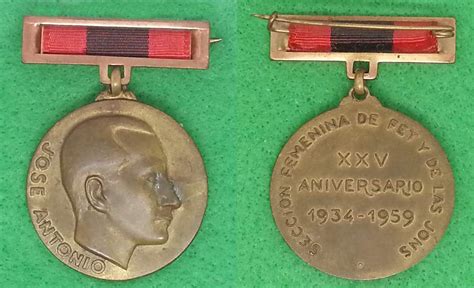 Medallas E Insignias De La Guerra Civil Posguerra Y Franquismo Xxv