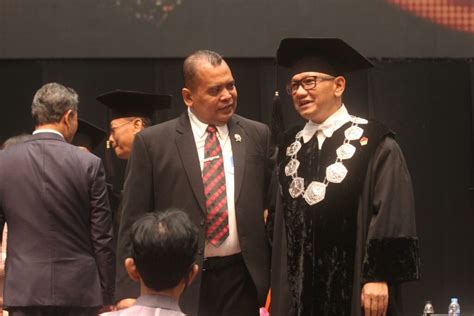 Hadiri Wisuda Universitas Moestopo Ketua DKPP Kampus Adalah Agent Of