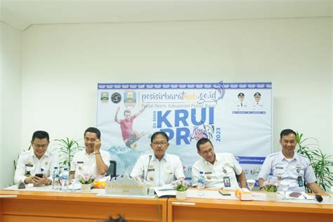 BUPATI PESISIR BARAT BEBERKAN PROGRES PERSIAPAN JELANG KRUI PRO DAN