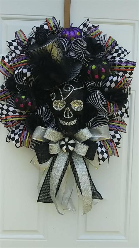 Skeleton Wreath Skull Wreath Halloween Door Wreath Bling Etsy [video] [video] Diy Halloween