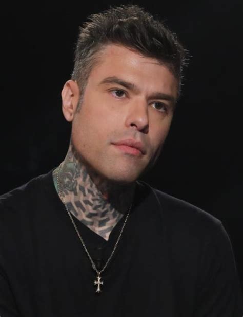 Fedez Rompe Il Silenzio Sul Suo Stato Di Salute Come Sta Davvero