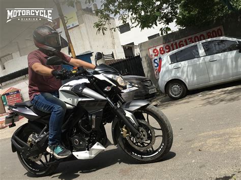 Bajaj Pulsar 200ns Mileage