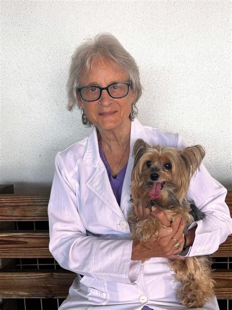Dr. Jeannette Barnes - Gateway Animal Hospital