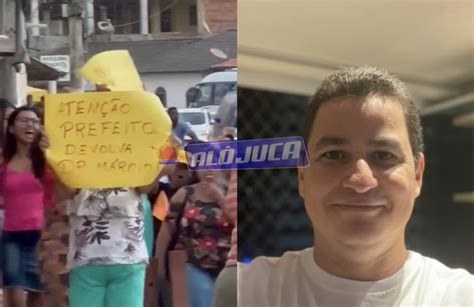 Moradores de Entre Rios fazem protesto contra saída de médico de posto