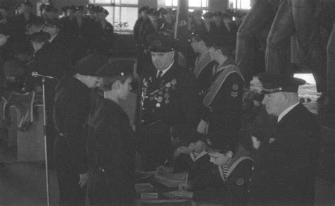 Фотонегатив. Ритуал приема в курсанты Речного училища 15.07.1989