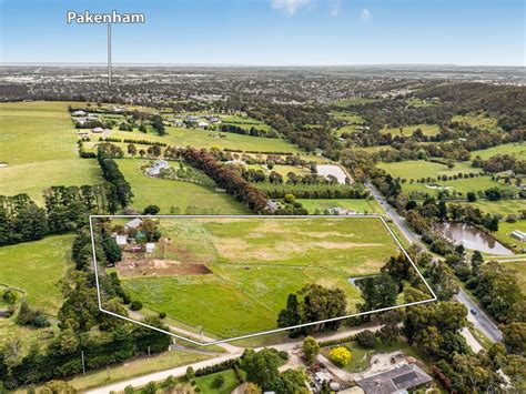 12 Army Settlement Road Pakenham Vic 3810 Property Details