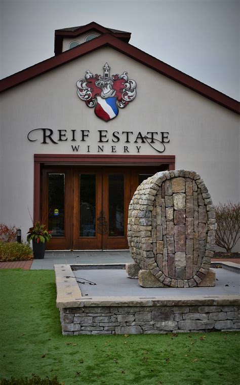 Reif Estate Winery Niagara On The Lake Ontario Canada Lake