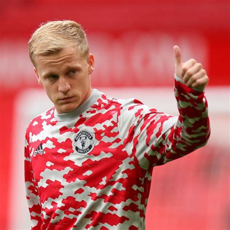 Campbell Urges Arsenal To Sign Van De Beek Pocketjakes