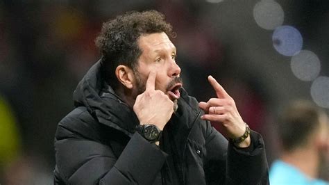 La Liga Diego Simeone predĺžil o tri roky zmluvu s Atléticom Madrid