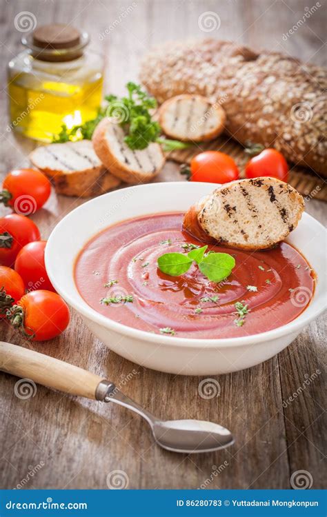 Sopa De Gazpacho Do Tomate Imagem De Stock Imagem De Tomate