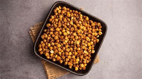 What are the Nutrition Facts of Roasted Chana Per 100g? – NutritionFact.in