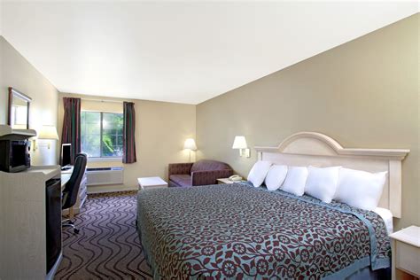 Days Inn by Wyndham Kerrville | Kerrville, TX Hotels