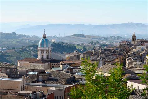 Caltanissetta nasce Futura costruiamo insieme la città una comunità