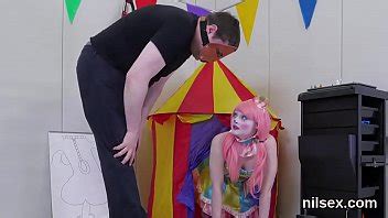 sexy fue llevada al asilo anal para una terapia incómoda XVIDEOS