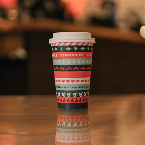 does starbucks still have holiday cups - Lachelle Le