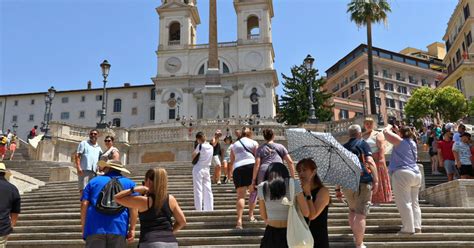 Crisi Climatica A Roma Attesi Picchi Di I Turisti All Assalto