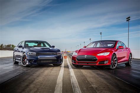 2015 Dodge Charger Srt Hellcat Vs 2015 Tesla Model S P85d