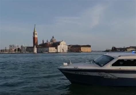 Angela Caloisi Chi L Influencer Che Ha Perso L Anello A Venezia