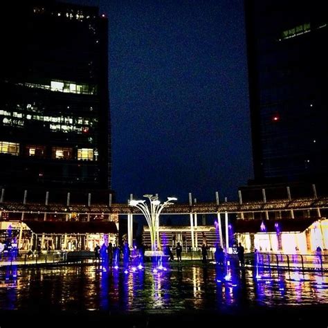 Piazzagaeaulenti Fontanedanzanti Milano Night Po Flickr