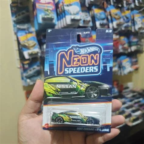 Jual Hot Wheels Neon Speeders 2017 Nissan GT R R35 Shopee Indonesia