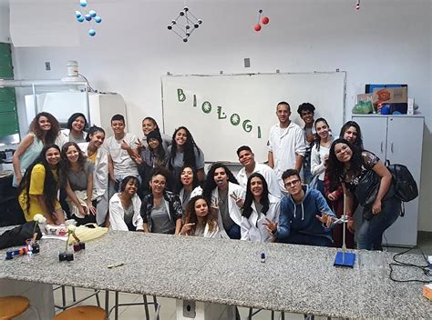 Emei Celia Ribeiro Landim Profa - Bio - Célia Ribeiro Landim