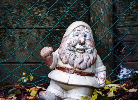 Hommage aux Nains de Jardin Une célébration ludique par Google Les