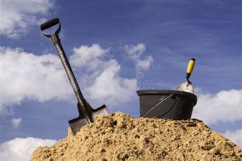 Bricklayer Tools Sand Shovel Bucket And Trowel Sponsored Sand