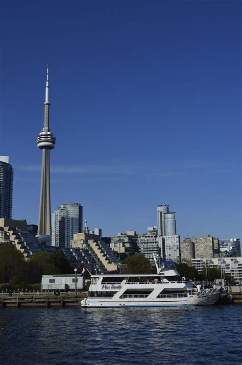 Toronto Waterfront. | Free Photo - rawpixel