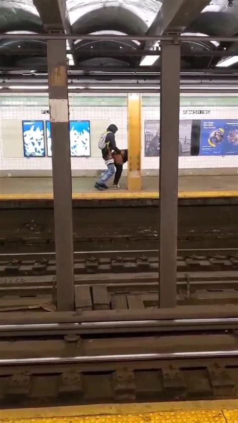 Exhibitionist Nyc Train Station Sex