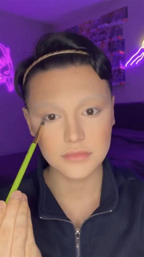 Korean Netizens Shocked By Influencer's Unbelievable Makeup ...