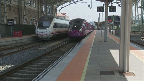 Renfe amplía en máis de 8 000 prazas a oferta de trens en Galicia desde