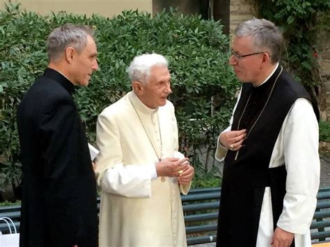 Stift Heiligenkreuz Am Samstag 27 August Traf Sich Eine Kleine Gruppe