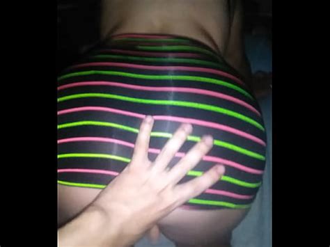 Mi Chica Con Bikini Y Pollerita La Masturbo Con Mis Deditos En Su Vagina Rica Por La Noche