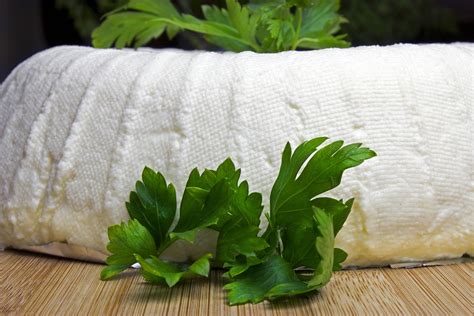Рикотта (Ricotta) — состав, калорийность сыра, польза, вред, вино к ...