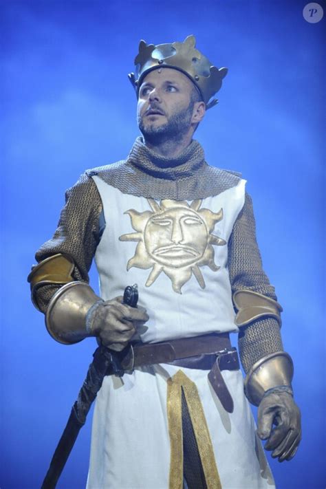 Vidéo Pierre François Martin Laval sur scène dans Spamalot au