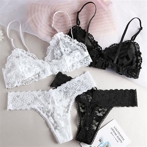 Set Bra Dan Celana Dalam Berenda Lingerie Seksi Wanita G String