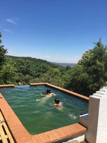 Vacaciones Con Tu Mascota En La Sierra De Aracena Ciudad De Aracena