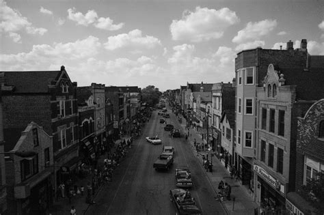 A Photographer Captures His Community in a Changing Chicago Barrio ...