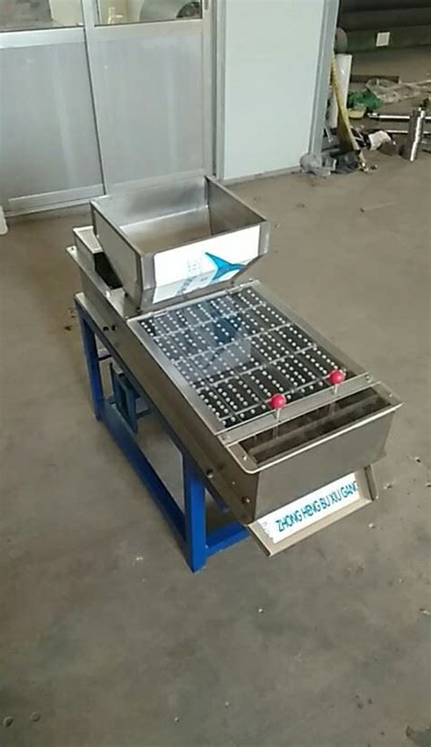 China Customized Peanut Red Skin Peeling Machine Suppliers