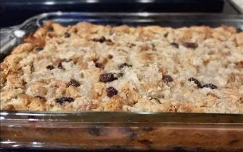 Bread Pudding With Vanilla Sauce Is A Comforting Recipe To Try This Fall Kitch Me Now