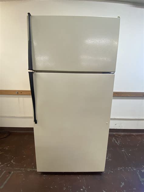 Roper Refrigerator J M Appliance