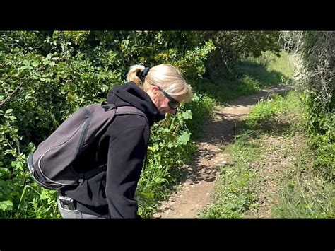 EXTRAÑO EN LA MONTAÑA ACABA EN MAMADA Y SE CORRE EN MI BOCA XVIDEOS