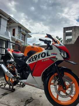 Cbr Repsol Jual Beli Motor Bekas Murah Cari Motor Bekas Di Bandung