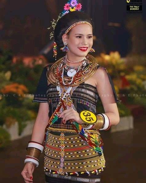 Pin By Aizatsofian On Sarawak N Sabah N Kalimantan Traditions Costume