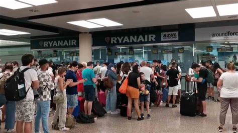 Ryanair Inicia Otros Tres D As De Huelga Con Cancelaciones Y Algunos