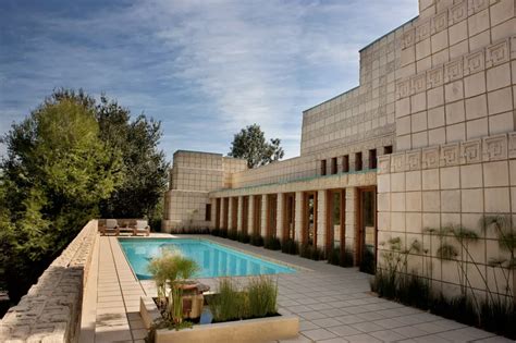 Frank Lloyd Wrights Mayan Masterpiece Ennis House Hits The Market