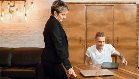 Sub Sarah Bedankt Sich Beim Nachbarsjungen Mit Sex XHamster