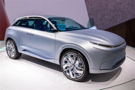 Hyundai Fe Fuel Cell Hydrogen Concept Car Presented At The Th Geneva